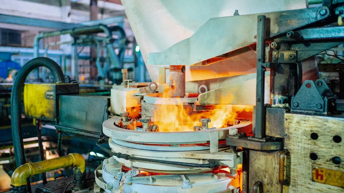 Optimierung der Geschwindigkeit der Tiefziehbechermaschine entsprechend der Marktnachfrage